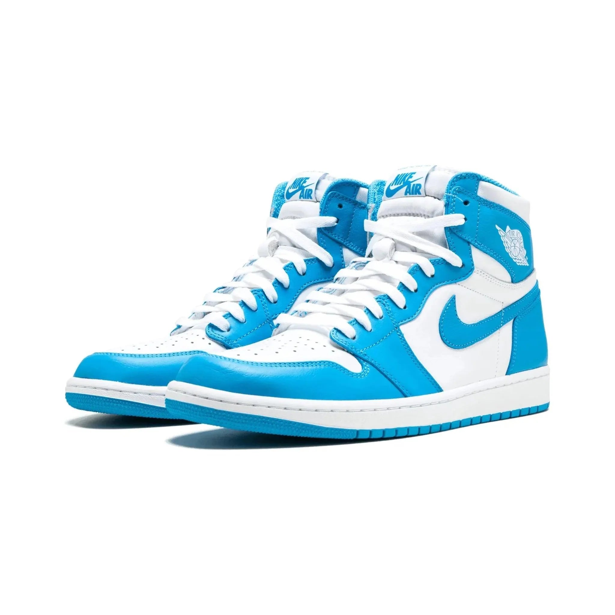 AIR JORDAN 1 RETRO "UNC"