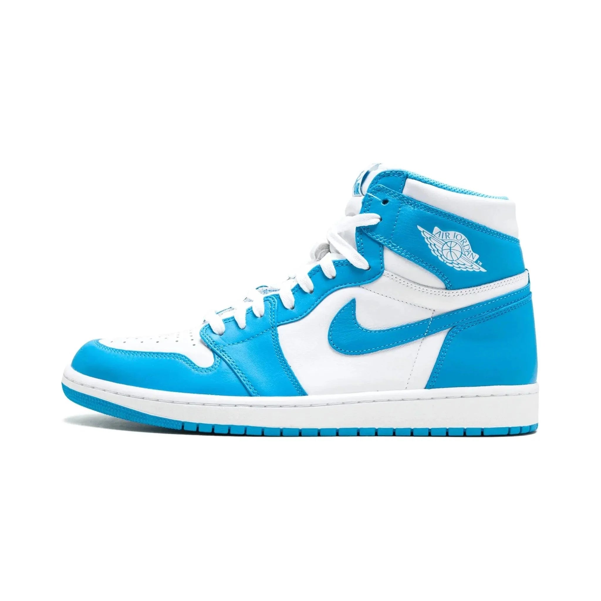 AIR JORDAN 1 RETRO "UNC"